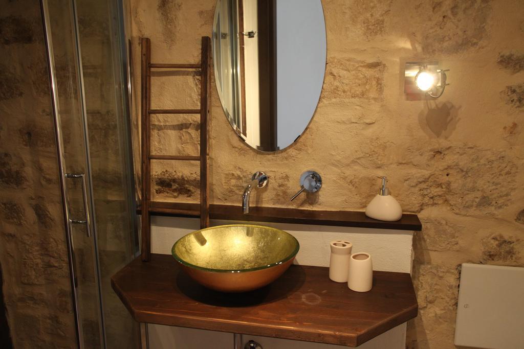 Rifugio Degli Svevi Bed & Breakfast Бари Стая снимка
